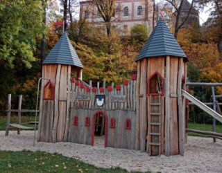 Lobdi Spielburg komprimiert.jpg